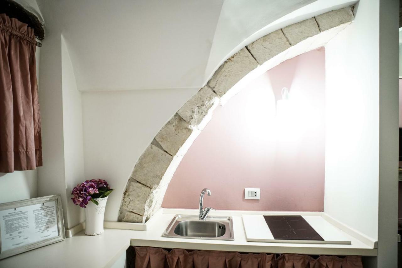 Home 5 - Arco Antico Putignano Exterior foto